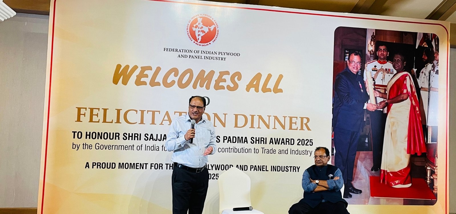 Felicitation of Shri Sajjan Bhajanka