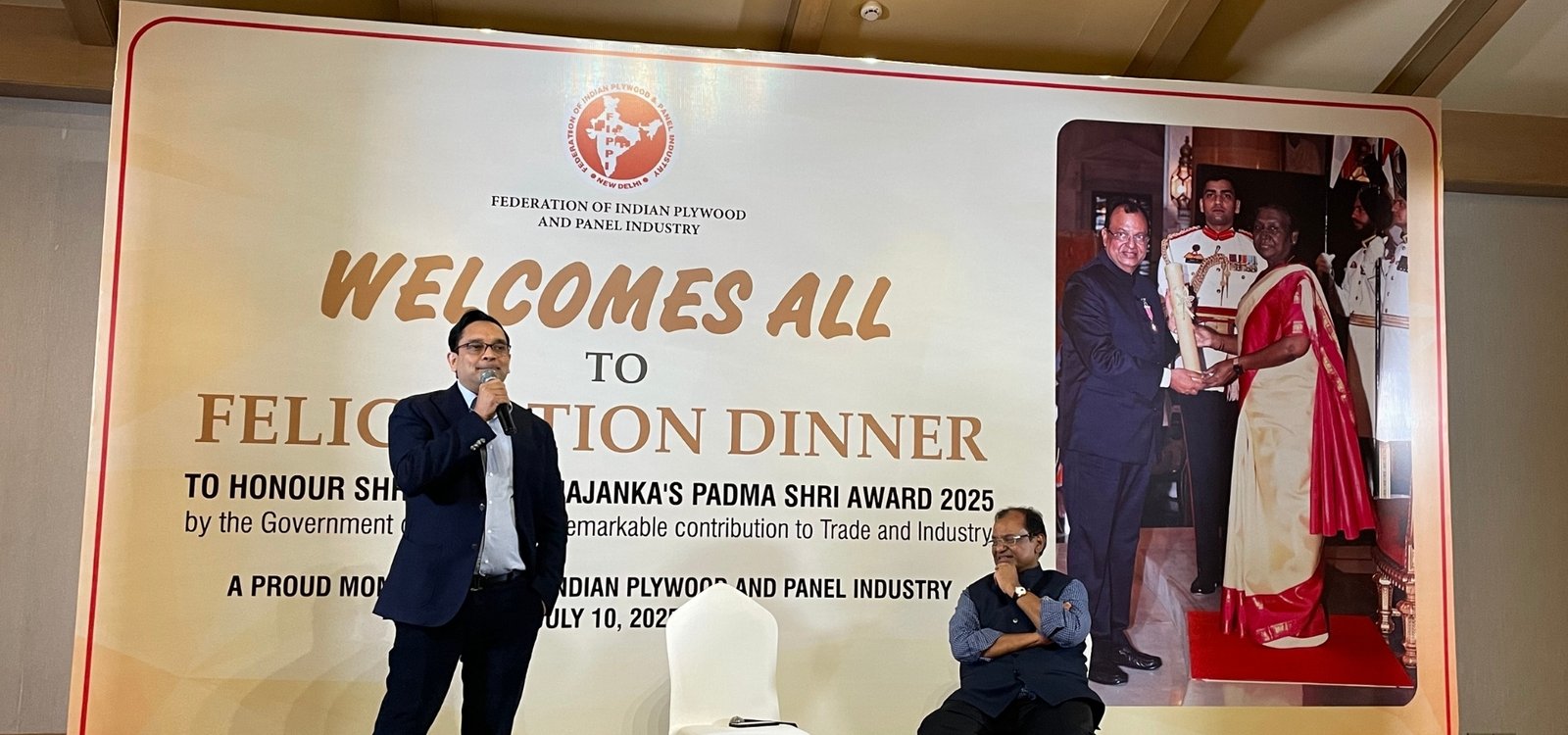 Felicitation of Shri Sajjan Bhajanka