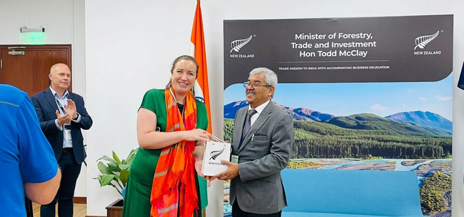 FIPPI meeting with the New Zealand High Commission, wood panel industry (photo 3)
